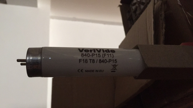 Lámpara de la luz del tubo fluorescente de Verivide 840-P15 (F11) F18 T8 /840-P15 TL84 HECHA EN UE los 60cm con el material de cristal