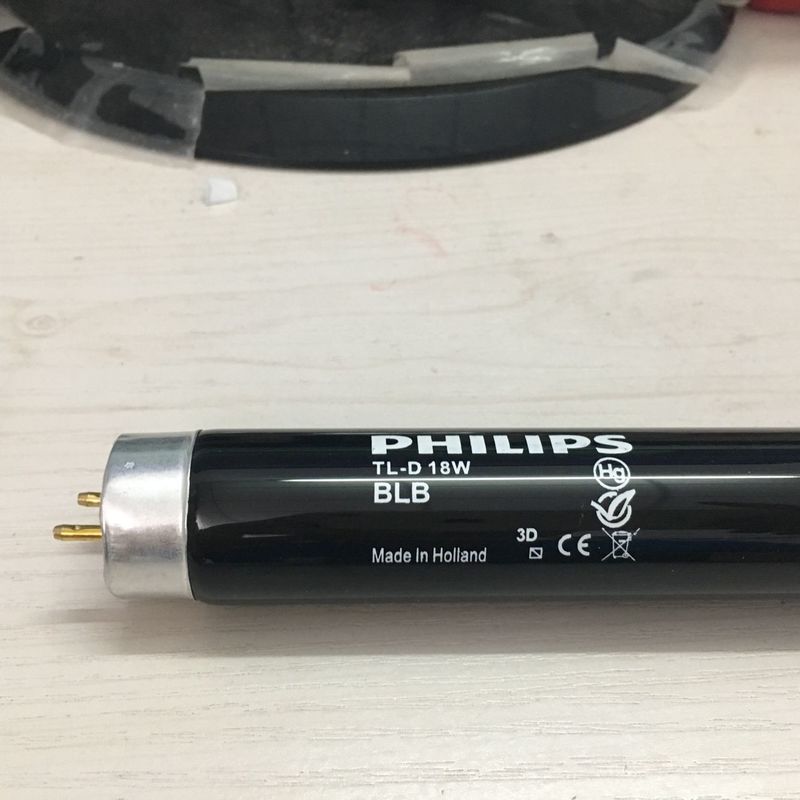 material ultravioleta del vidrio de tubos de la caja de luz de la lampara los 60cm de philips tl d 18w blb con la certificacion del ce